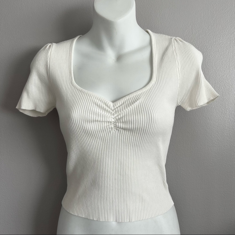 RIBBED CROP TOP